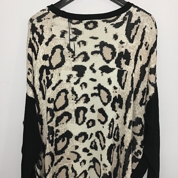 JOSEPH A Double Knit Round Neck Pullover - Picture 4 of 5